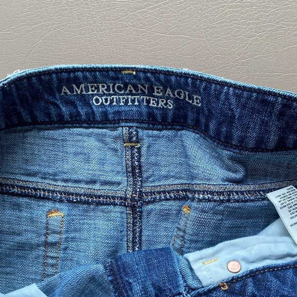 American Eagle Outfitters Dark Blue Distressed Denim Mini Skirt - Picture 2 of 4